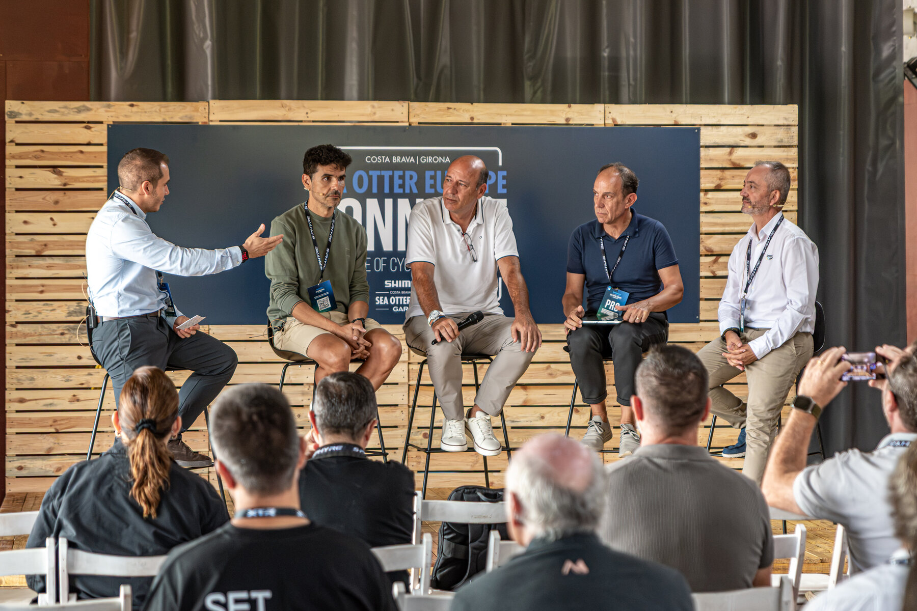 Mesa redonda profesional del sector ciclista